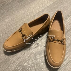 a new day Women's Tan Loafers
